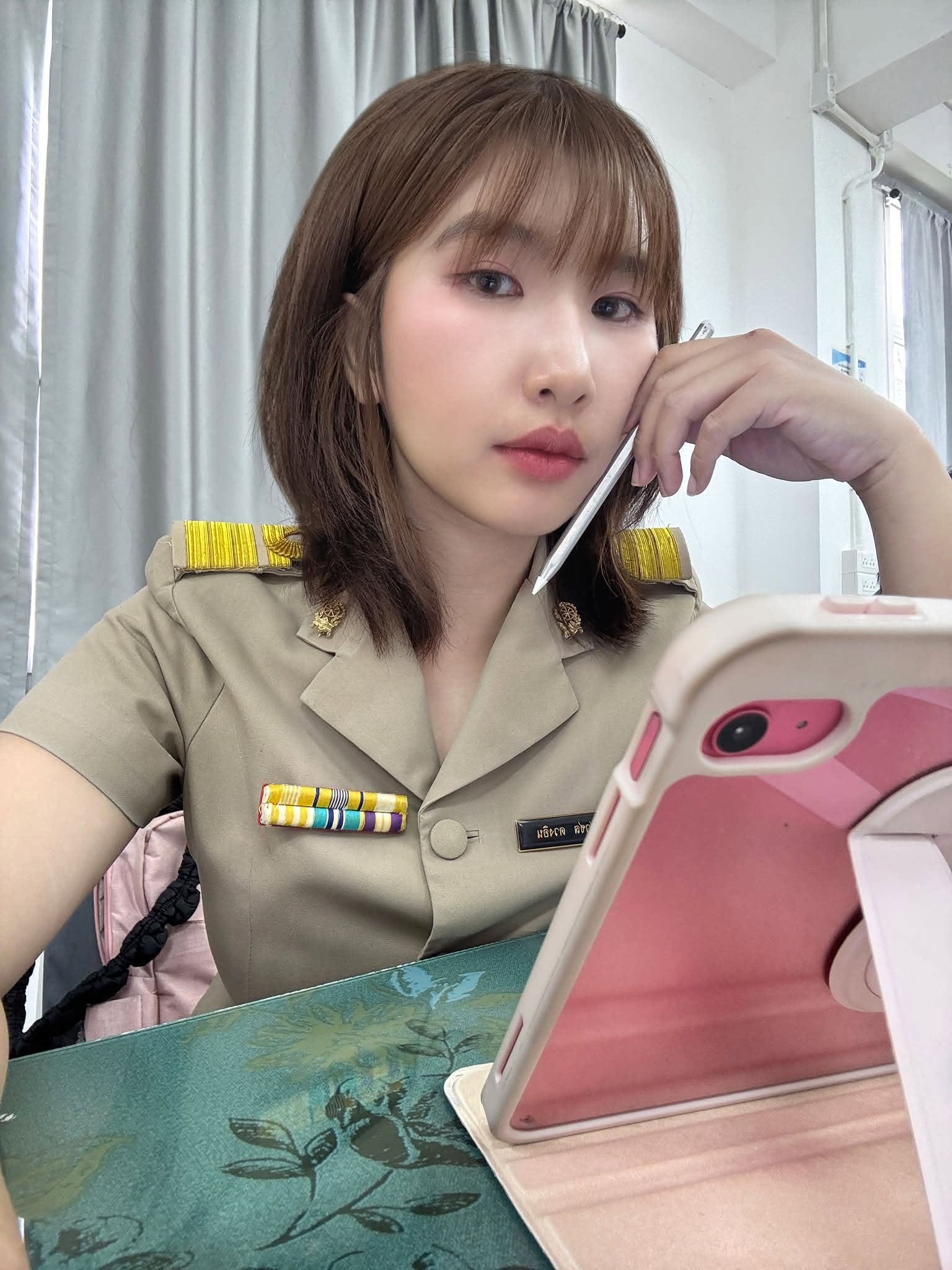 แจกวาร์ป Oui Nisachon