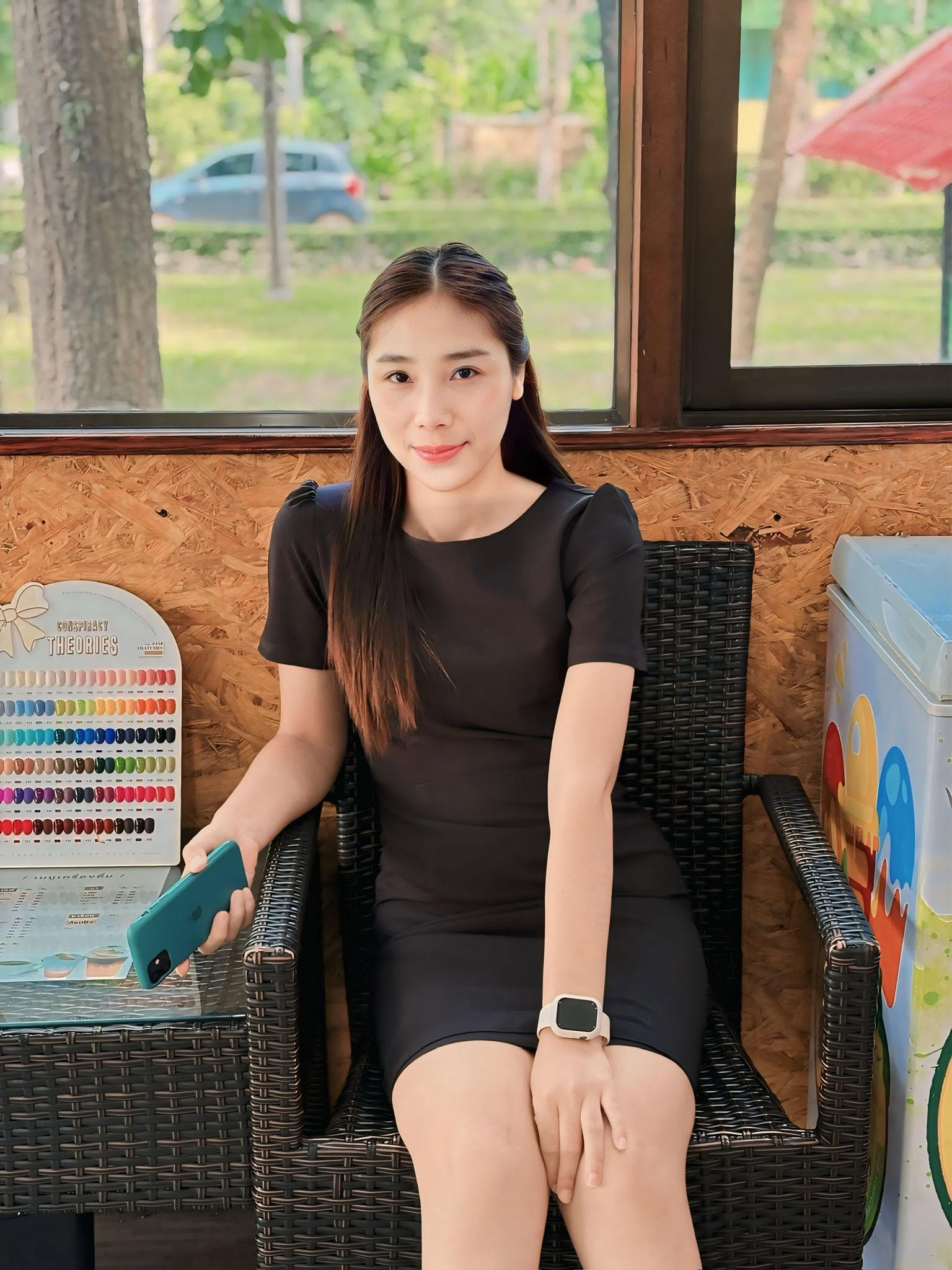 แจกวาร์ป Natsuda Poongepha